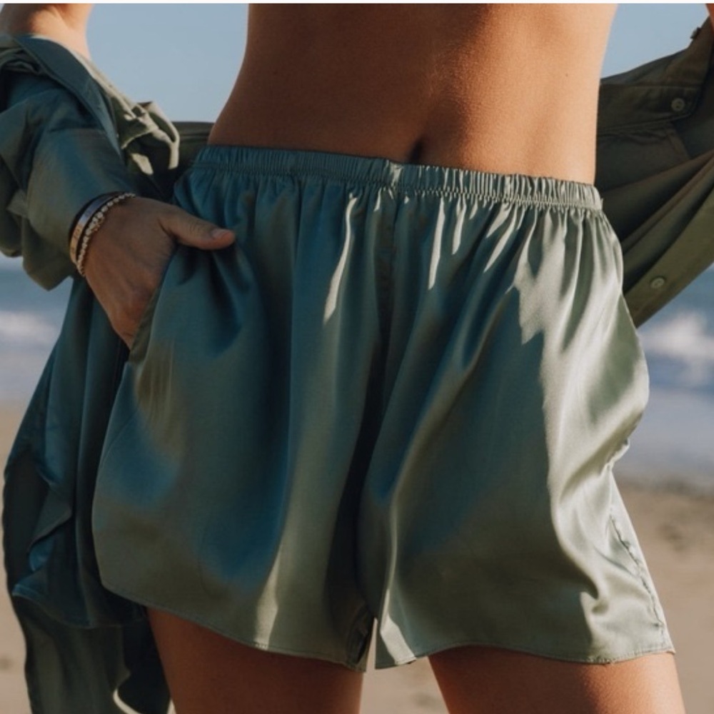 Daily Drills Women's Silk Lagoon Shorts - Green